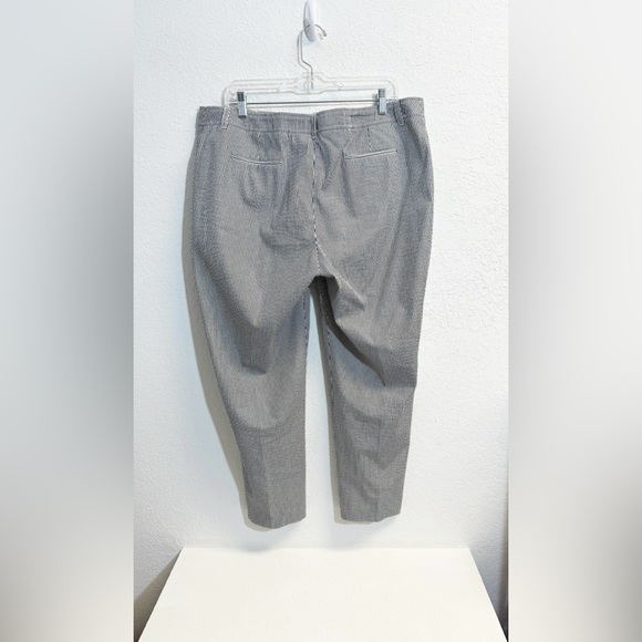 NWT- Anne Klein Black stripe seersucker Pants sz 16 - Picture 4 of 9